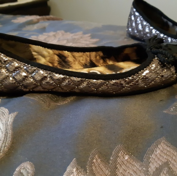 Sam Edelman Black and Silver Flats. - Picture 3 of 3